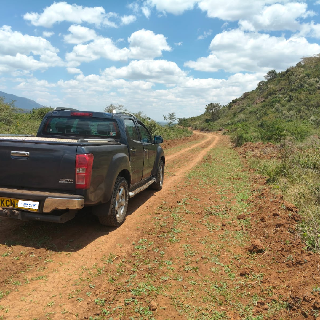 2013 Isuzu D-Max  Double Cabin