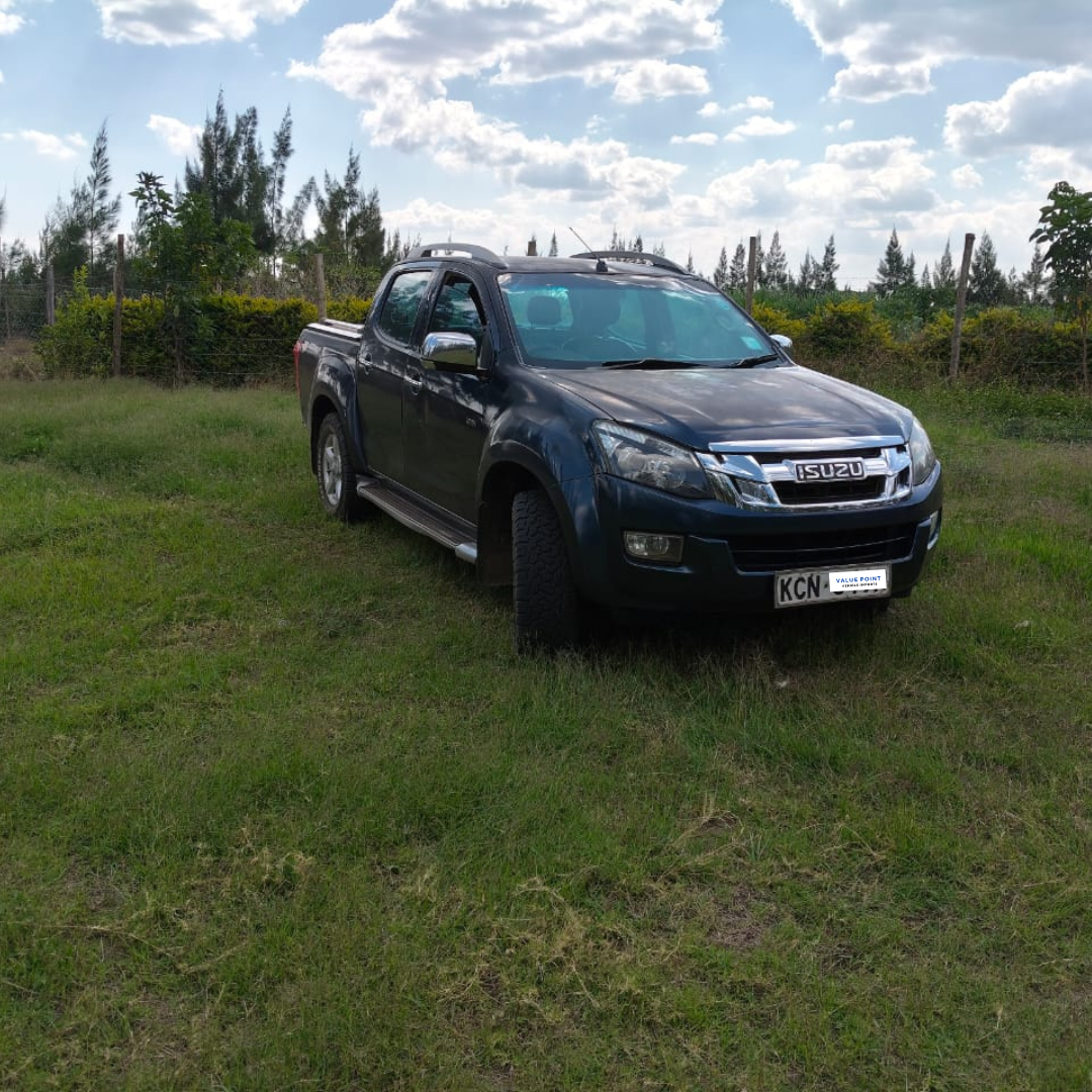 2013 Isuzu D-Max  Double Cabin