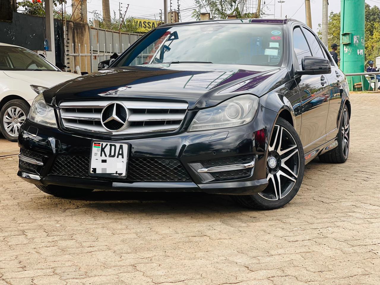 2013 Mercedes-Benz C200