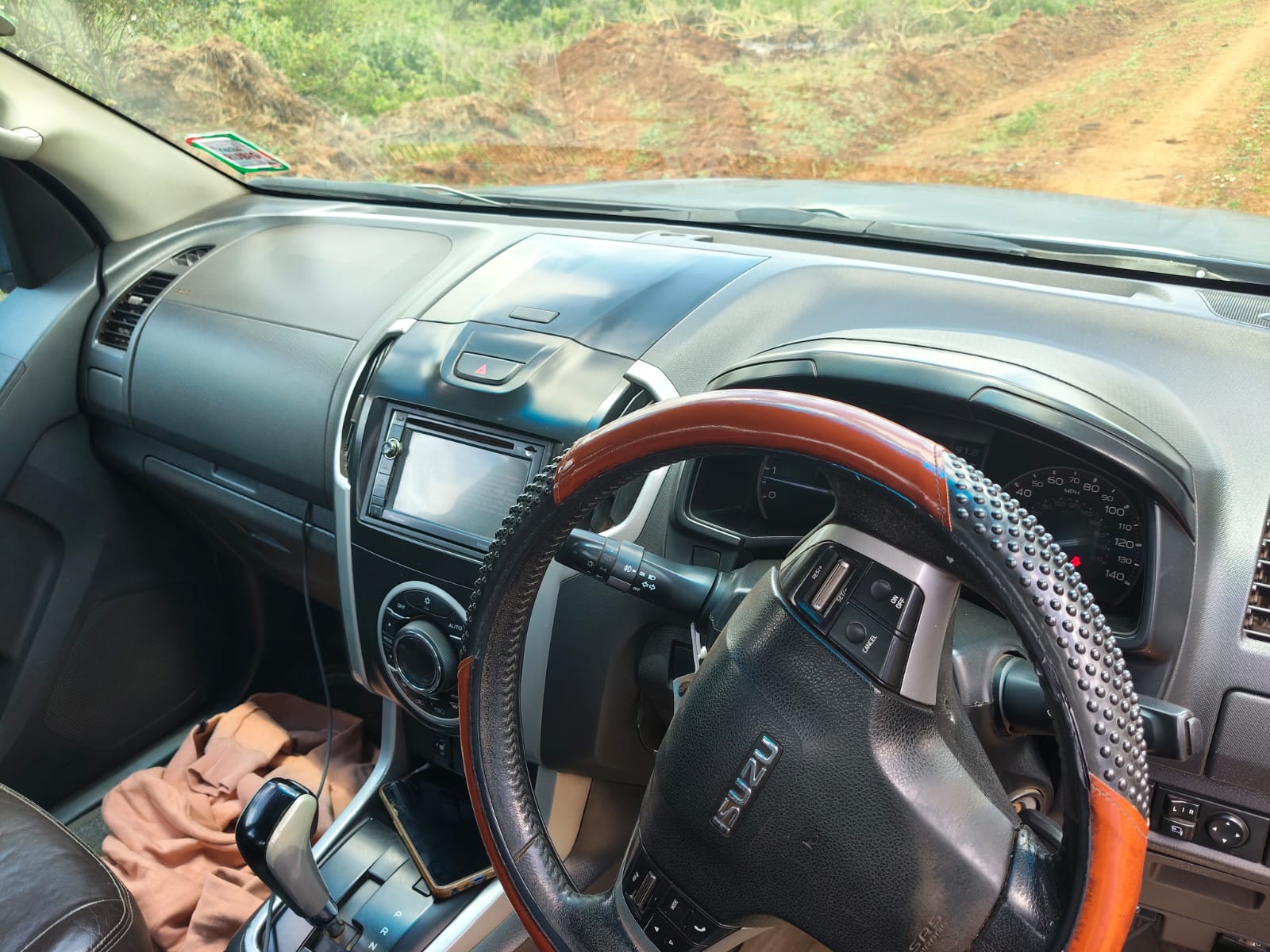 2013 Isuzu D-Max  Double Cabin