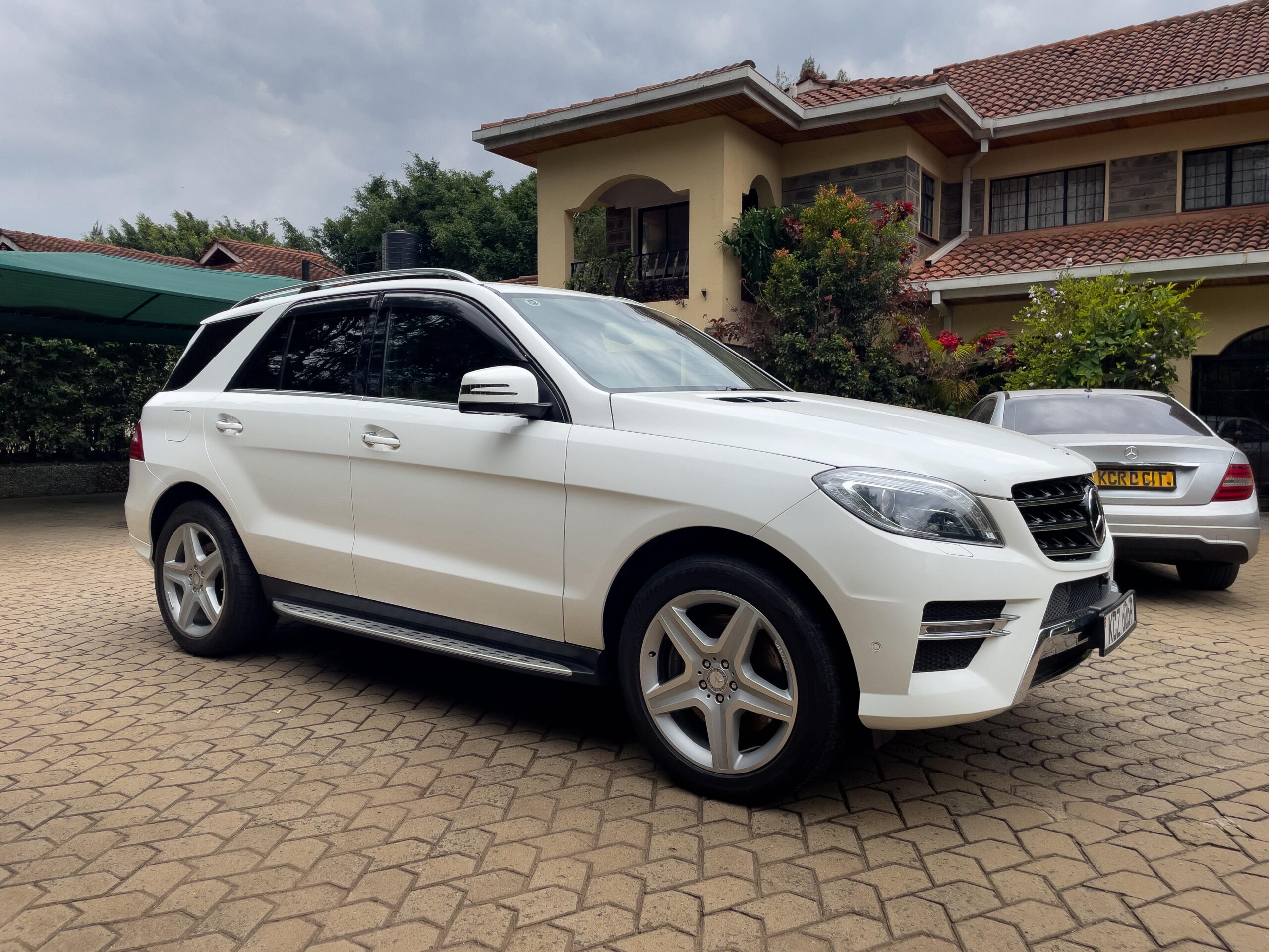 Mercedes-Benz ML350
