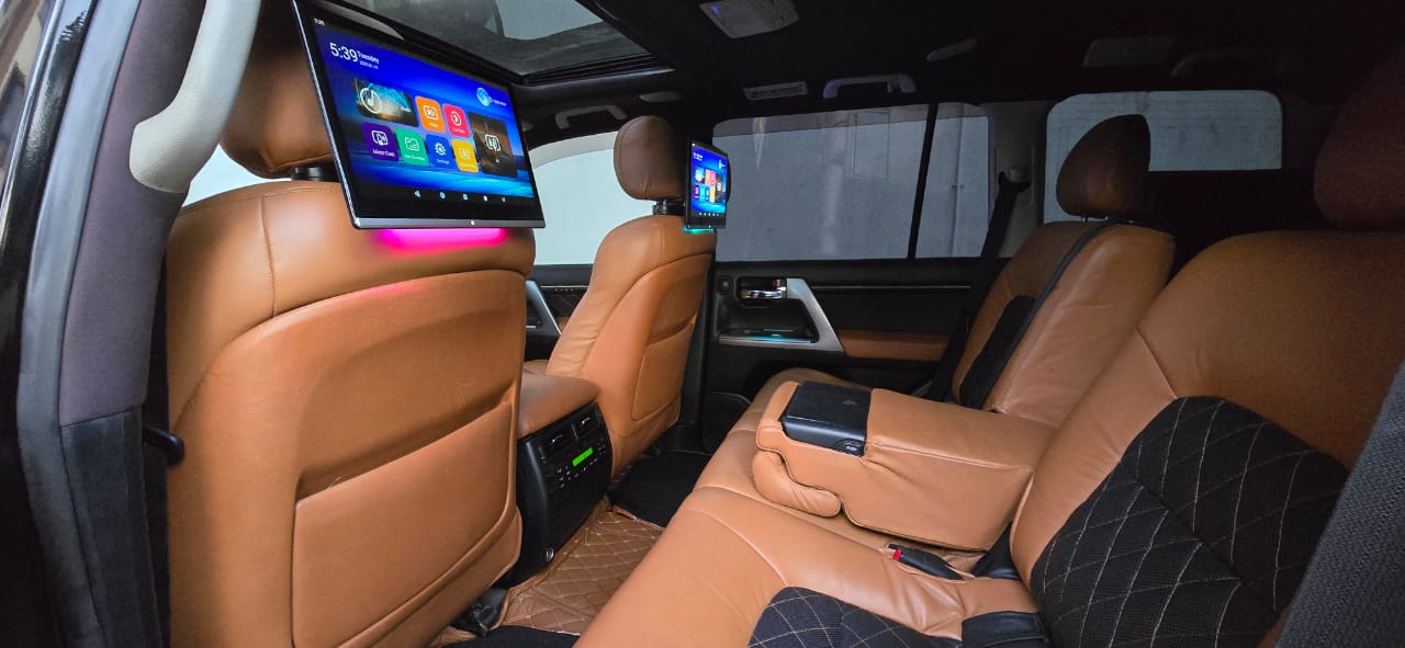 Toyota Land Cruiser V8 2014 upgraded to 2023