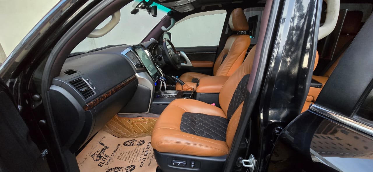 Toyota Land Cruiser V8 2014 upgraded to 2023