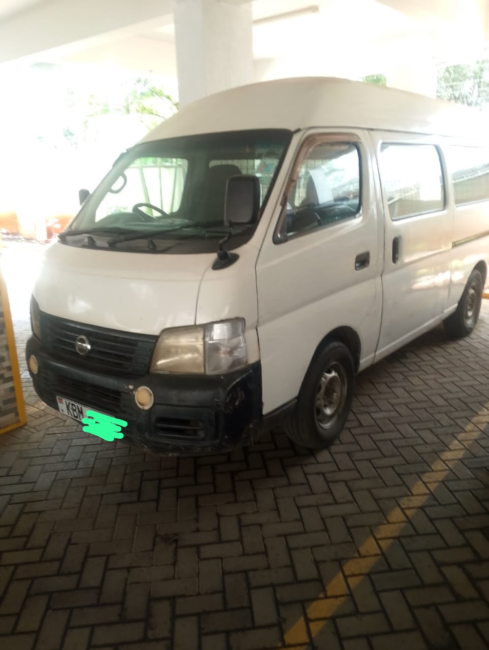 2004 Nissan Caravan