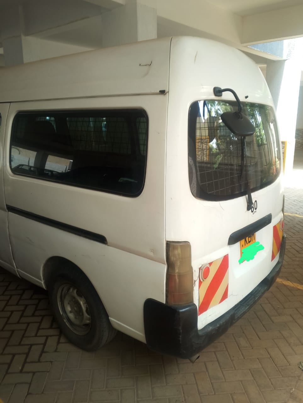 2004 Nissan Caravan