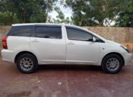 Toyota Wish 2005
