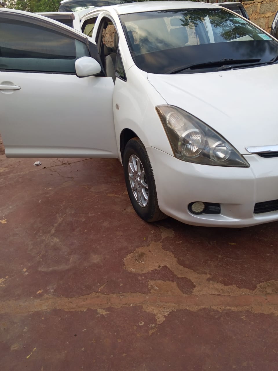 Toyota Wish 2005