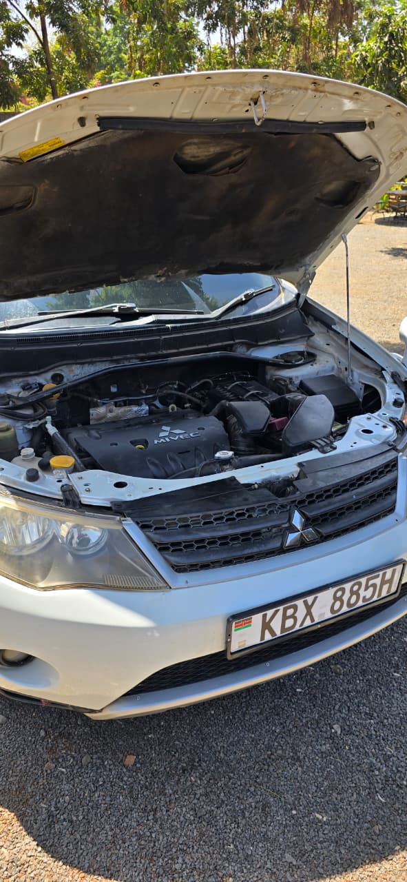 Mitsubishi Outlander 2006