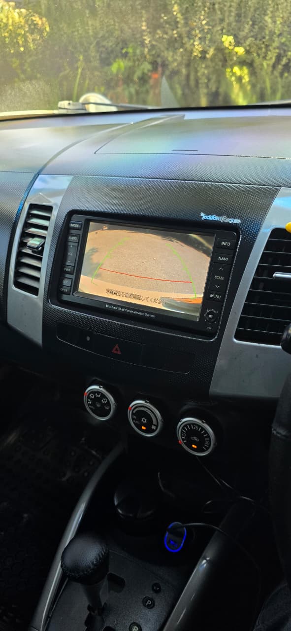 Mitsubishi Outlander 2006