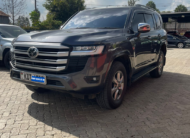 Toyota Land Cruiser LC300 Sahara 2024