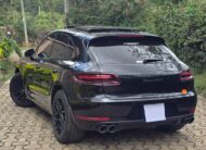 Porsche Macan GTS 2017