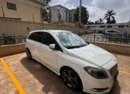 Mercedes-Benz B180 2014