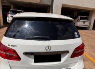 Mercedes-Benz B180 2014