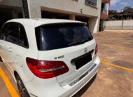 Mercedes-Benz B180 2014
