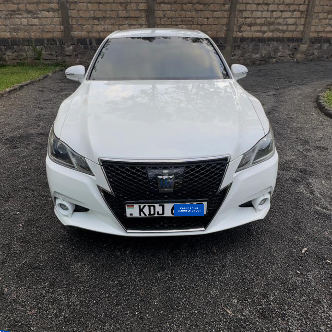 Toyota Crown Athlete 2015