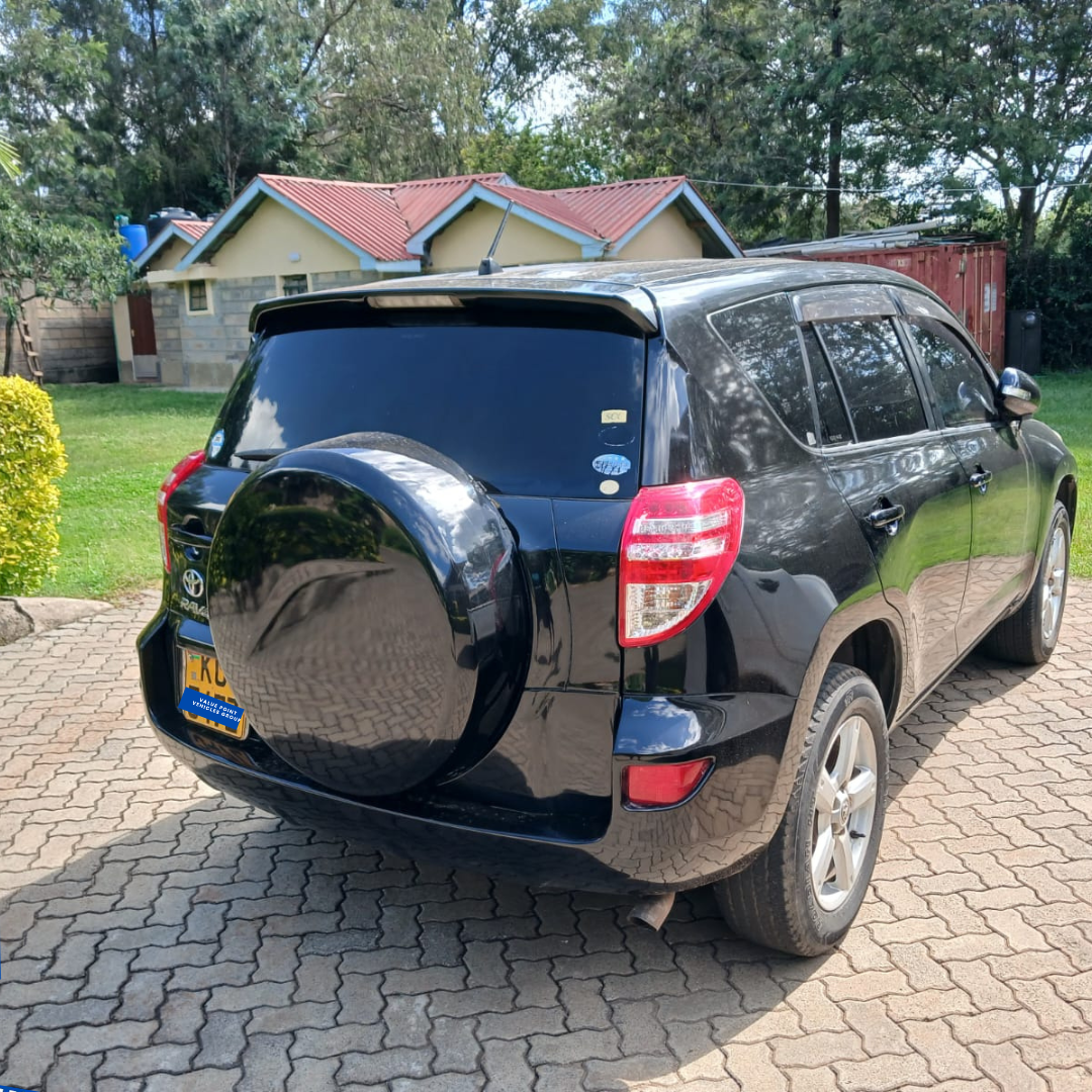 Toyota RAV4 2011
