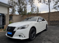 Toyota Crown Athlete 2015
