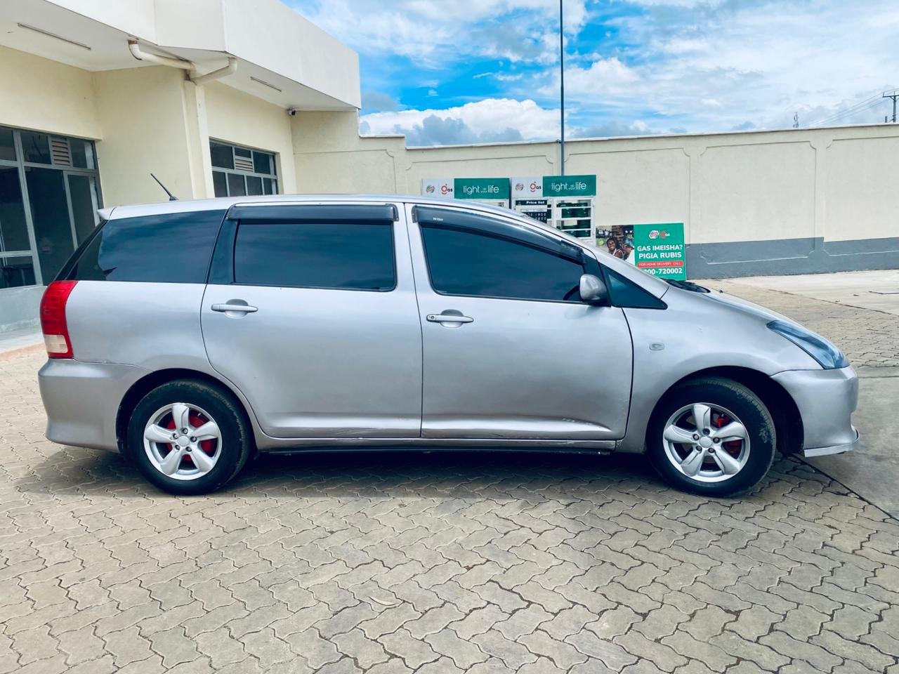 Toyota Wish 2006