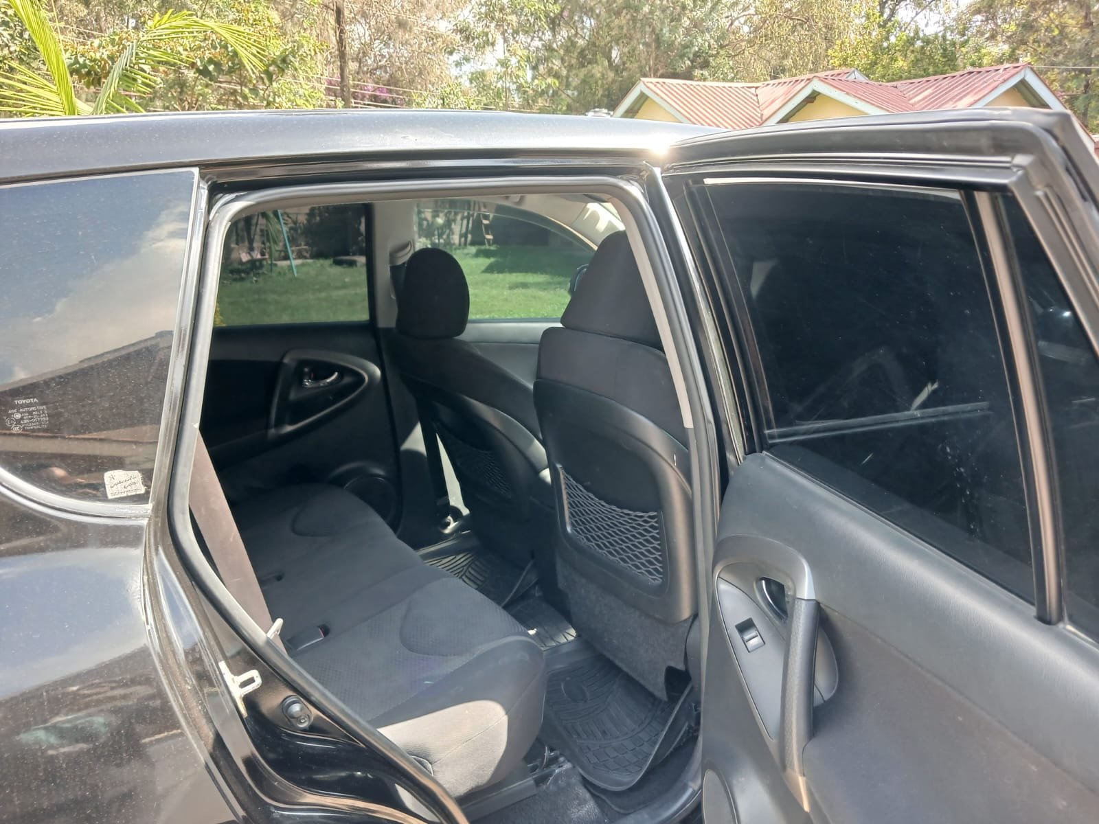 Toyota RAV4 2011