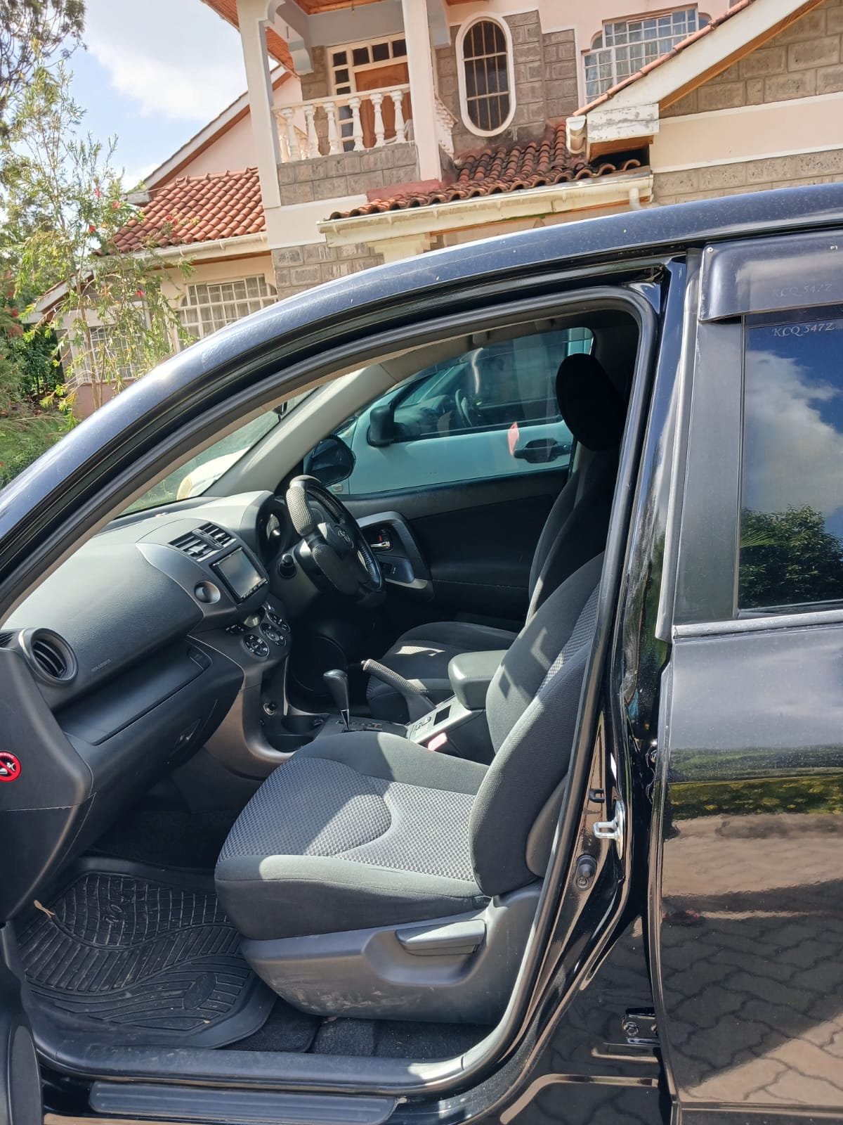 Toyota RAV4 2011