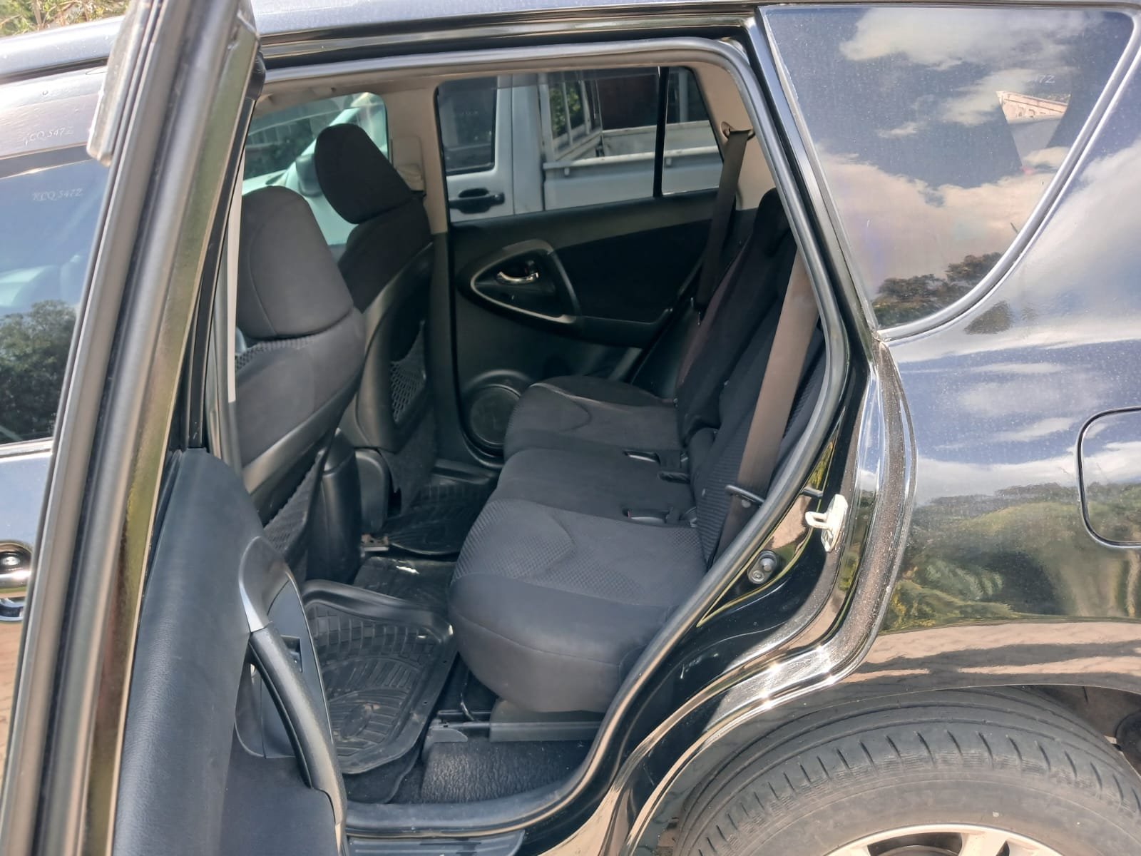 Toyota RAV4 2011