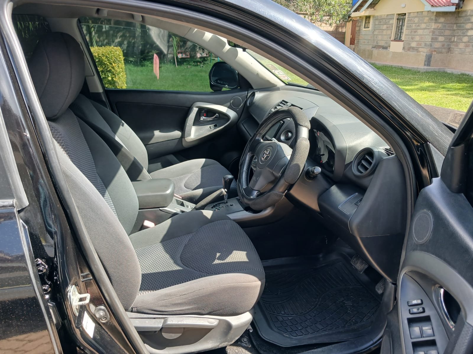 Toyota RAV4 2011