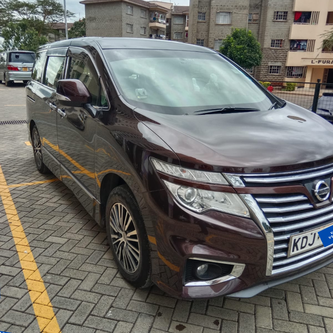 Nissan Elgrand 2015