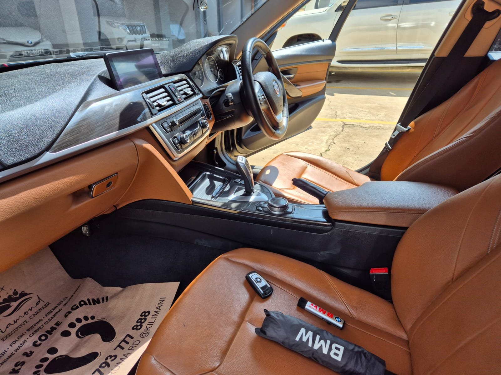 BMW 320i F30 2014
