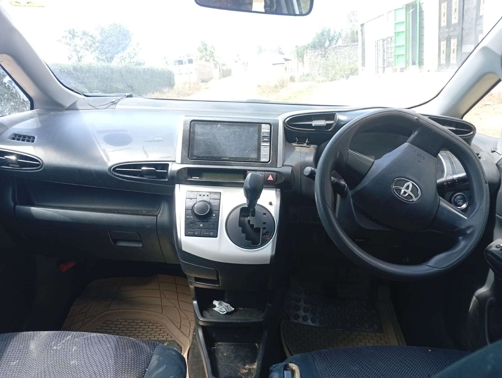 Toyota Wish Valvematic 2014